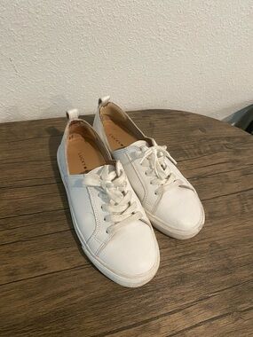 Lucky Brand White Low-Top Lace-Up Sneakers for Women